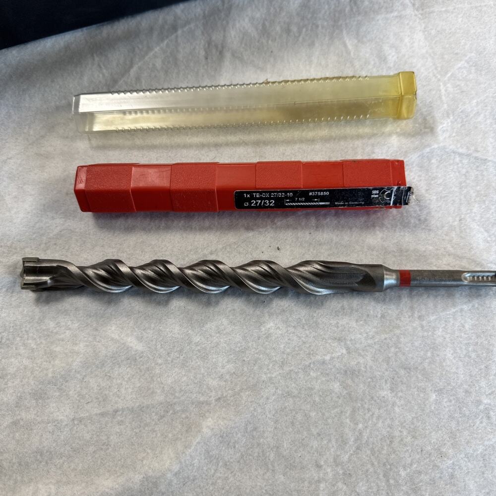 HILTI TE-CX 27/32-10 DRILL BIT IN CASE #375850